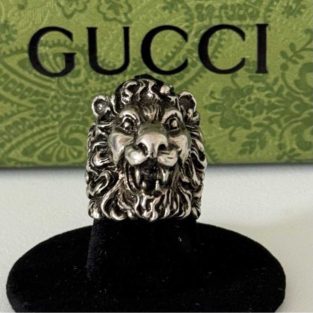 Title:
Gucci Sterling Silver Lion Head Ring